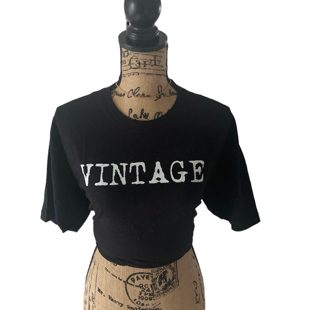 Black cotton tee with Vintage wording